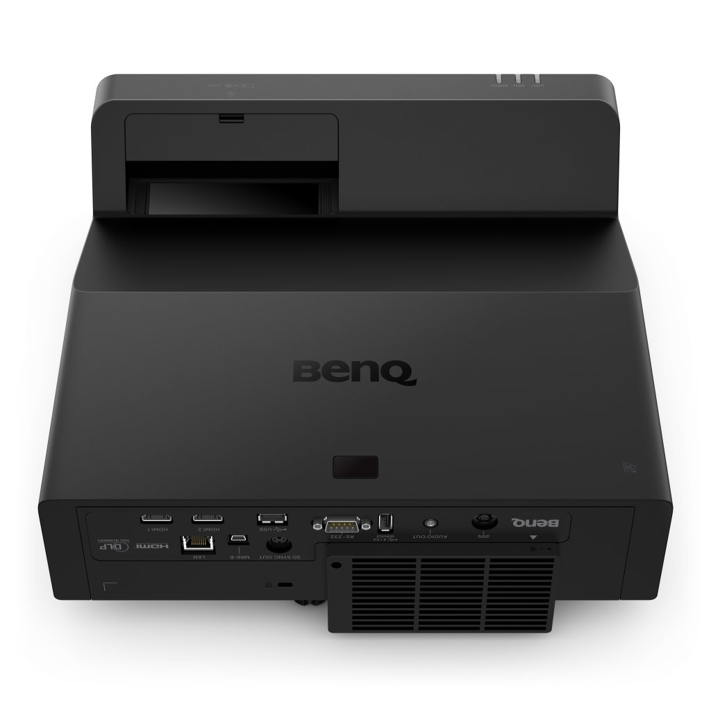 BenQ LU895UST – Neuer 5.000-Lumen-Ultra-Kurzdistanzprojektor für professionelle Installationen lu895ust top45 1024x1024 - BenQ LU895UST – Neuer 5.000-Lumen-Ultra-Kurzdistanzprojektor für professionelle Installationen