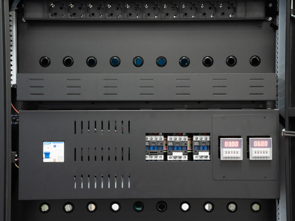 Good Connections® ANTARES N30E Notebook-Ladewagen bis 15,6", UV-C Desinfektion, Einschaltverzögerung