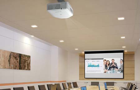 leinwand in büroraum