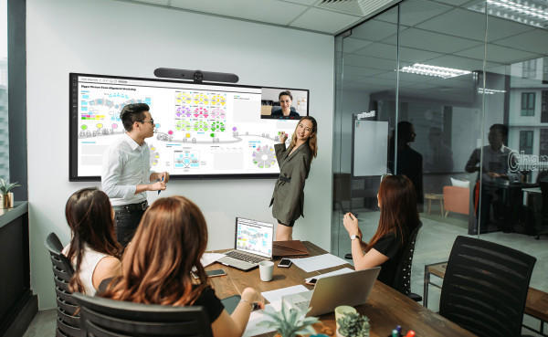 i3TOUCH ULTRA 105" interaktives Touchdisplay mit 5K-Auflösung