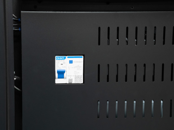 Good Connections® ANTARES N30E Notebook-Ladewagen bis 15,6", UV-C Desinfektion, Einschaltverzögerung